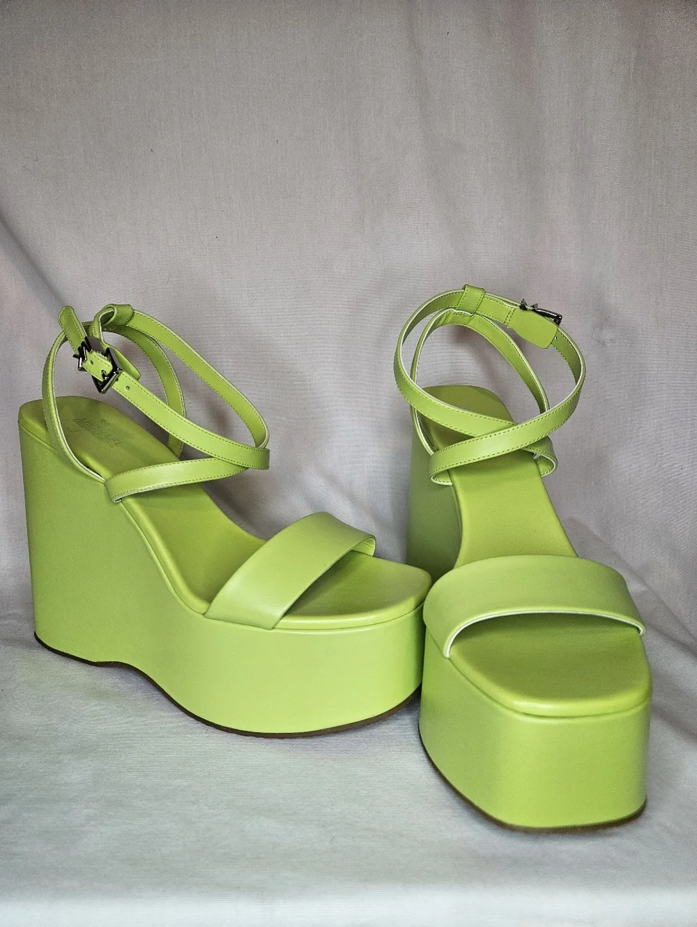 Michael Michael Kors Paola Platform Dress Sandal Bright Limeade Leather Strappy - Picture 1 of 12